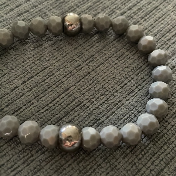 Gray Faceted Crystal Stretch Bracelet w/ Silver Accent Beads – Handmade Unisex - Picture 3 of 5